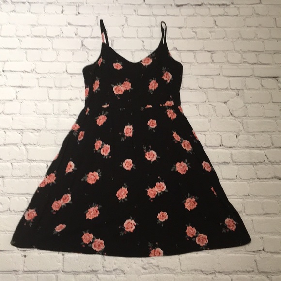 Divided Floral Dress Size 6 - Picture 5 of 10